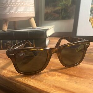 Almost new tortoise wayfarer Raybans for women.